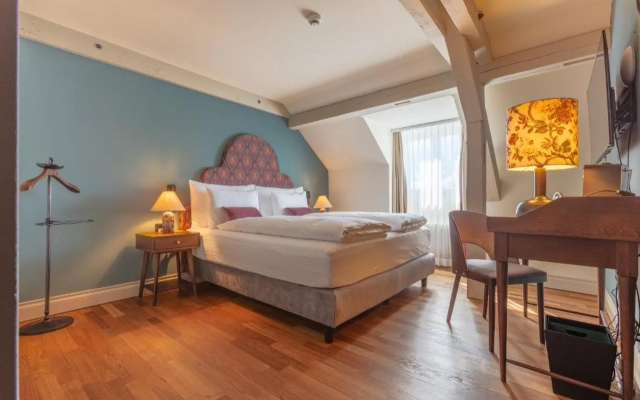 Hotel Mürren Palace – Guest Rooms – Lauterbrunnen