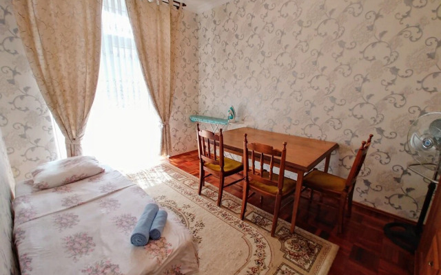 Apartment with Sea and F1 view