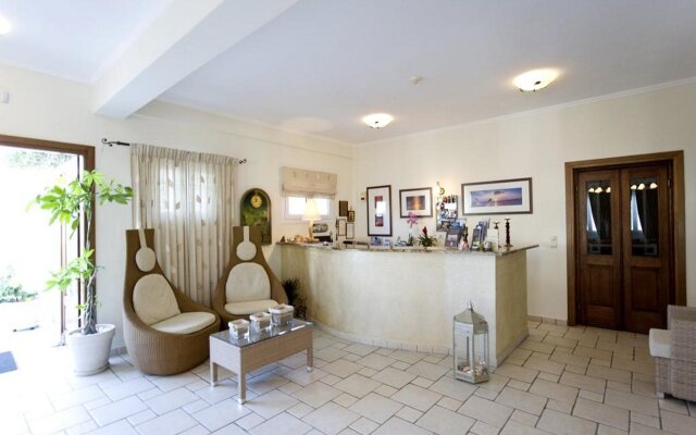 Ostria Hotel