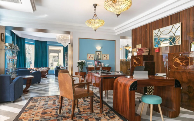 The Jay Hotel by HappyCulture