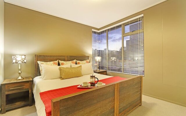 Cape eazi stayz Acc Odyssey