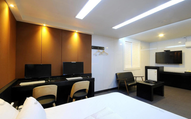 WA Hotel Nampo