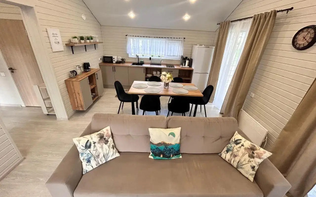 Sreda Green Lounge (Barnhouse 394)