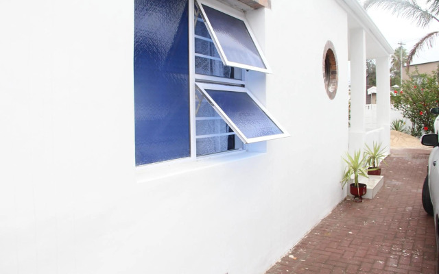 The White House Lodge