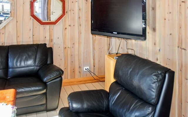 9 Person Holiday Home in Lysøysundet