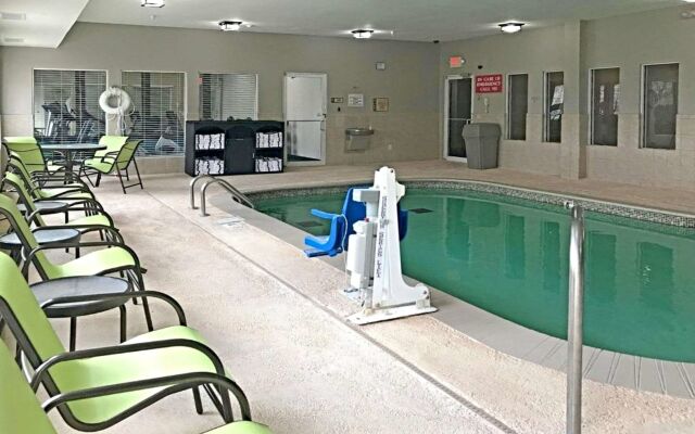 Comfort Inn & Suites O'Fallon - St. Louis Area