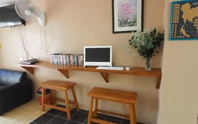 Just Sleep At Box Hostel