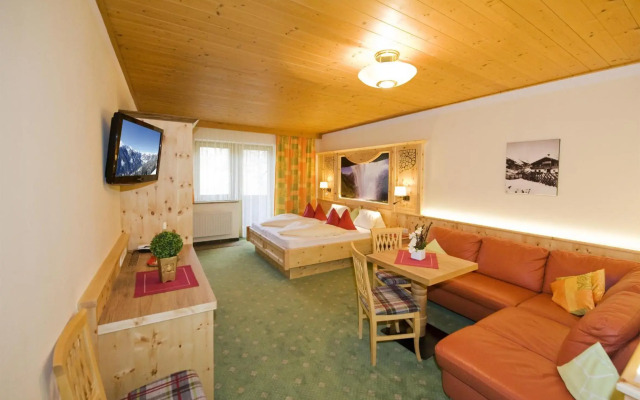 Bike & Ski Hotel Unterellmau