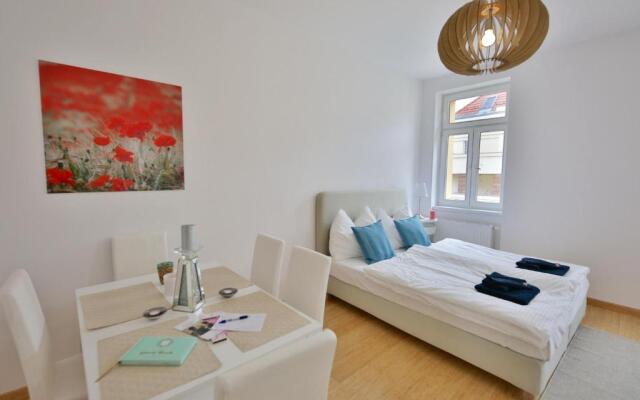 Zwischen Schönbrunn und dem City Center. Apt. 33