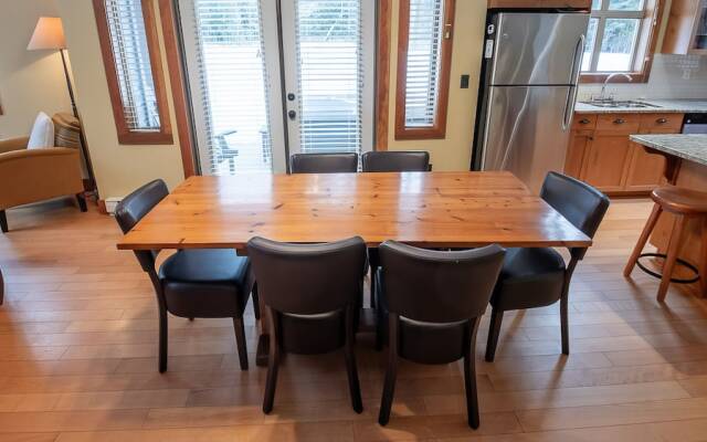 Timberline Lodges by Fernie Lodging Co