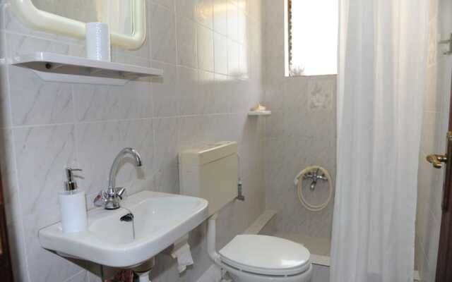Comfy studio with yard 100m to the beach