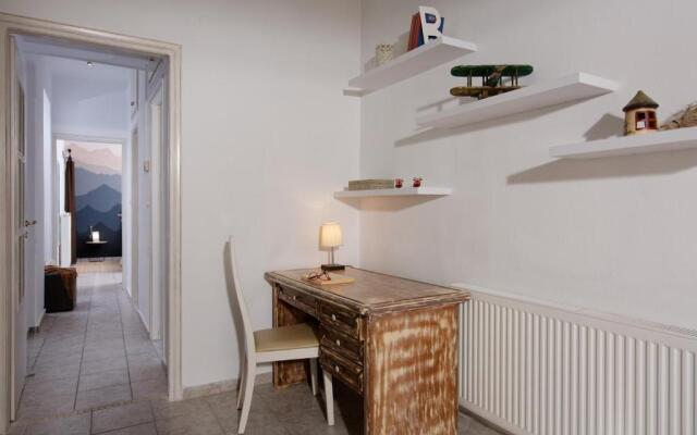 Bright and stylish 3 bedroom apartment
