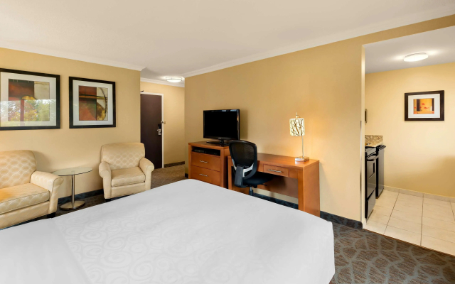 Best Western Plus Inner Harbour