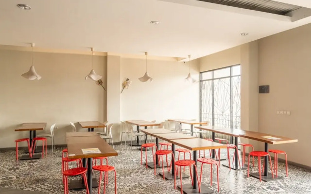 OYO 535 Cileunyi Residence