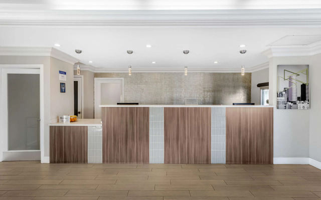 Best Western Plus Ontario Airport & Convention Center