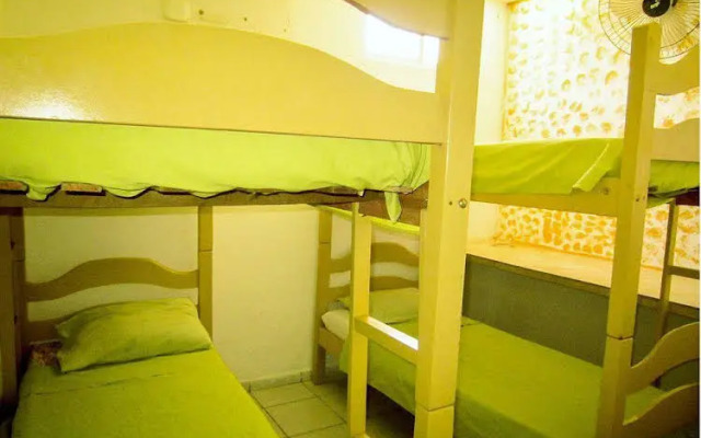 Swell's Hostel & Suites