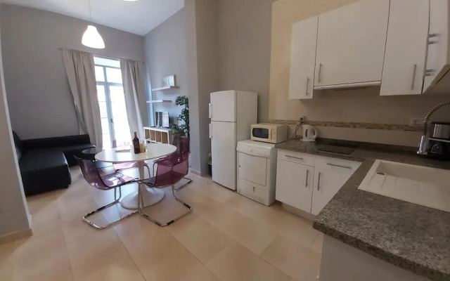 Del Parque Flats Central