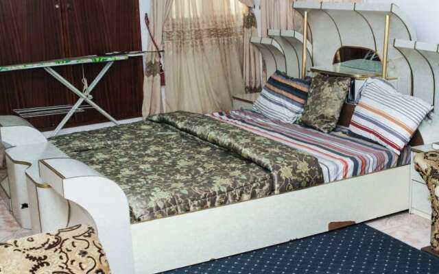 GITY Royale Suites