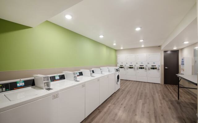 Woodspring Suites Austin Central
