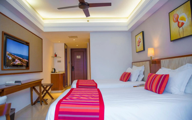 Sanya Seacube Holiday Hotel
