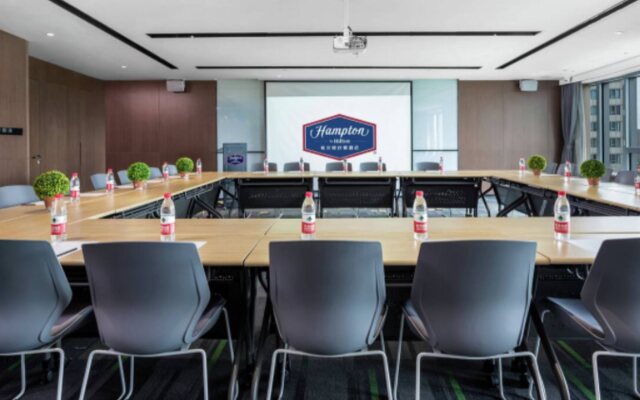 Hampton by Hilton Beijing Daxing Flower of The World