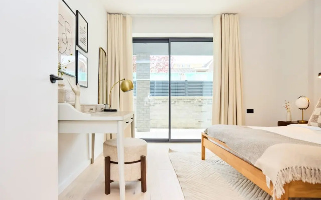 The Brondesbury Hideout - Breathtaking 1bdr Flat With Terrace Parking