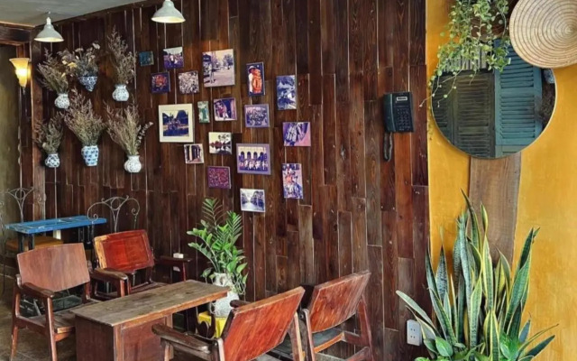 NHÀ SAIGON | Rustic Style & Spacious Room L3