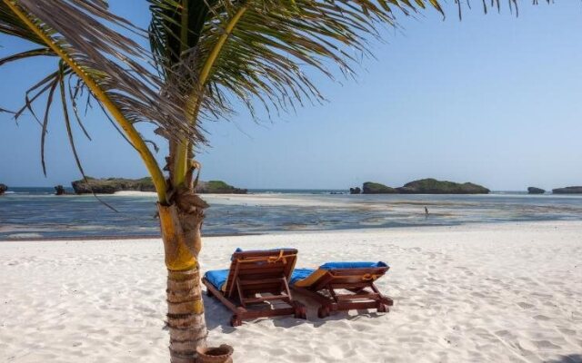 Seven Islands Resort