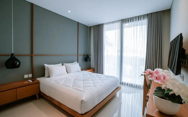 One Degree Sunset Hill Leisure