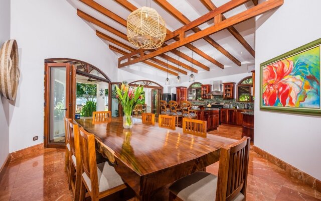Blue Jewel Oceanfront Private Villa