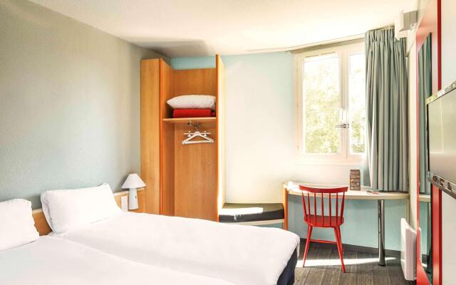 ibis Chartres Ouest Luce