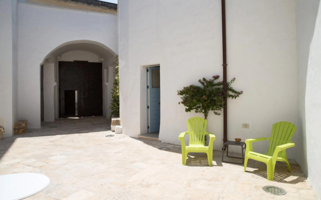 Fenisia Guest House