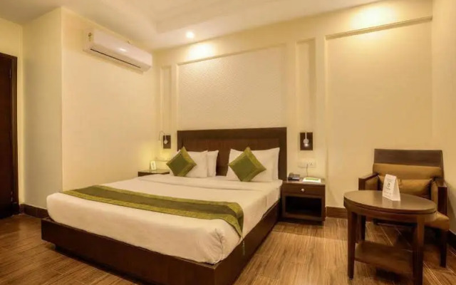 OYO 9553 Hotel Kings Plaza