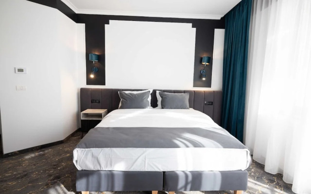 Opera Hotel