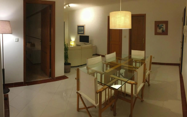 Sea View Apartment Sesimbra- Apartamento Vista Mar