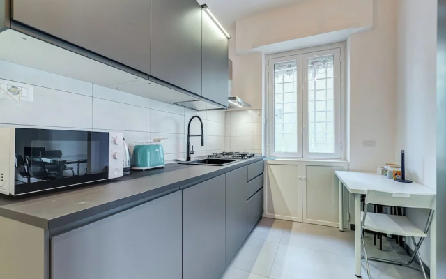 Gianicolo Apartment with Terrace