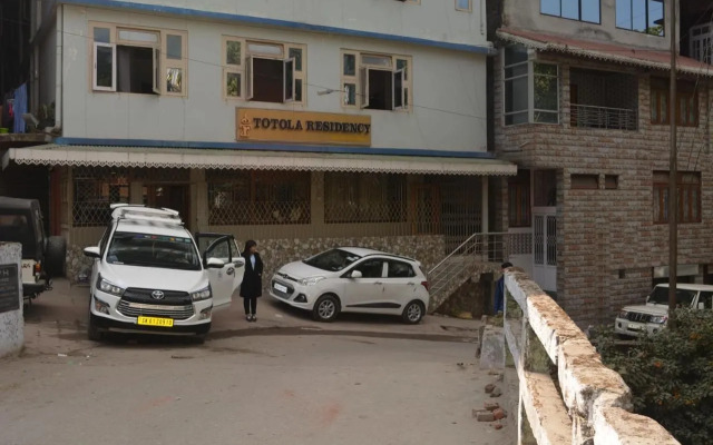 Rufina Totola Residency