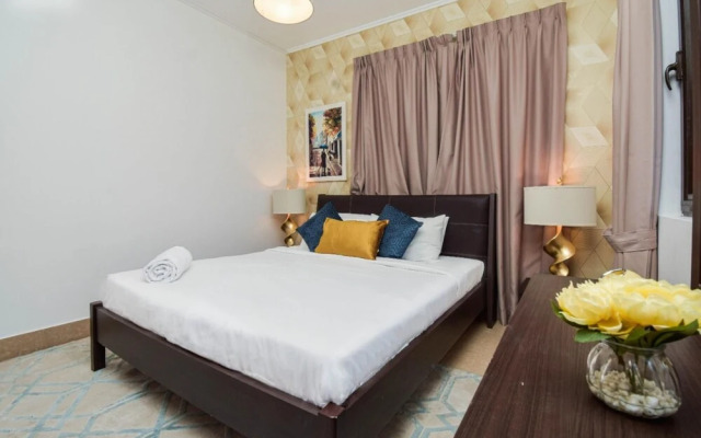 Dashing 2B Apt in Old Downtown