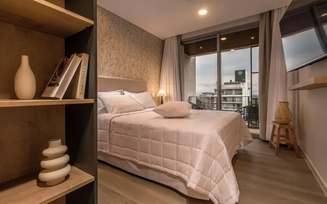 Houze Stay & Residences by AVA