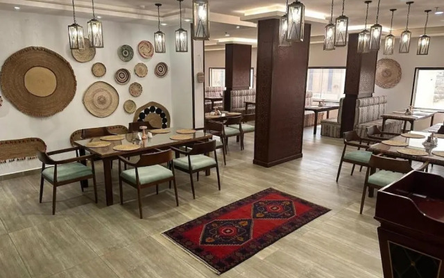 Makarim Palm Hotel