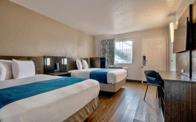 Motel 6 Anaheim, CA - Fullerton East