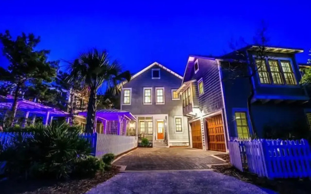 The Flagship of Watersound 5 Bedroom Holiday Home by Five Star Properties
