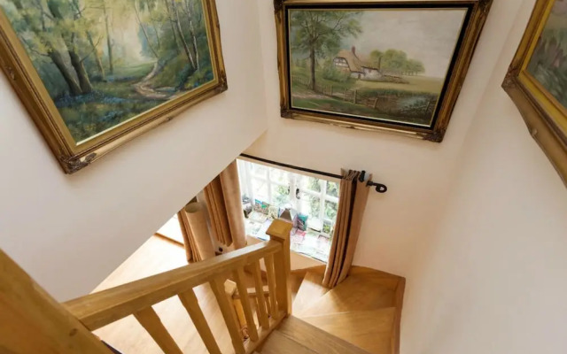 Hanger Down House Bed and Breakfast