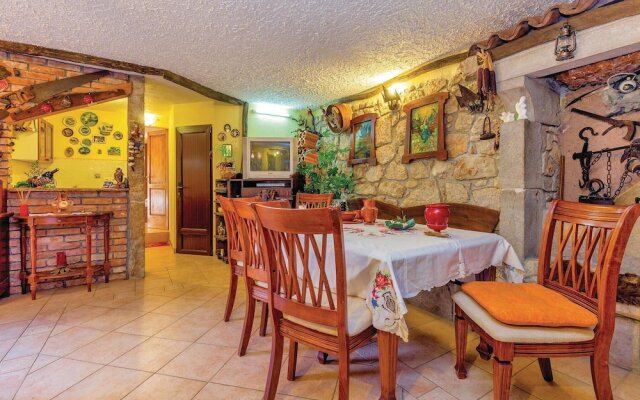Stunning Home in Grizane With Wifi and 2 Bedrooms