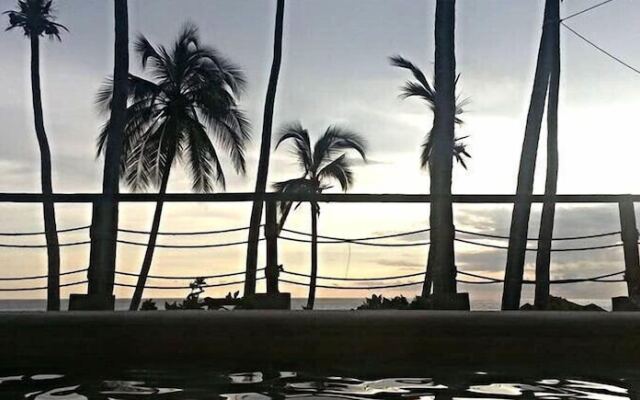 Cocos Camp