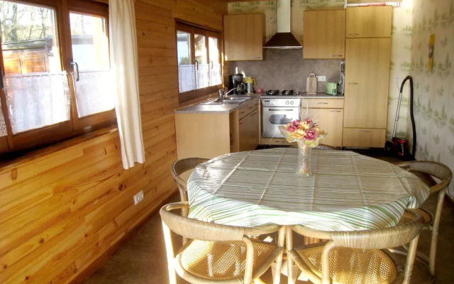 Comfortable Chalet in Petithan With Garden