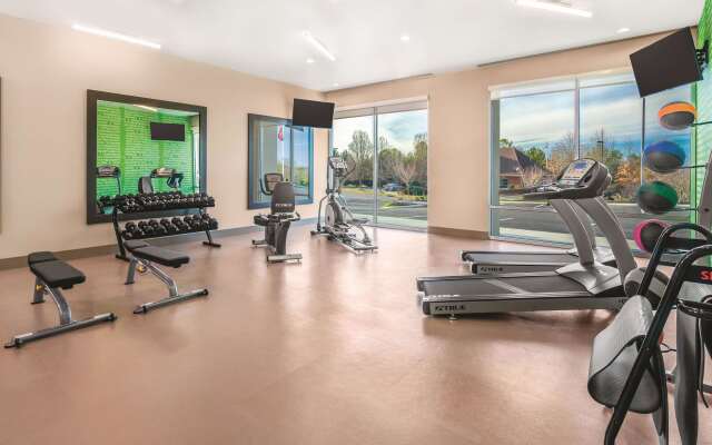 La Quinta Inn & Suites by Wyndham Cleveland TN