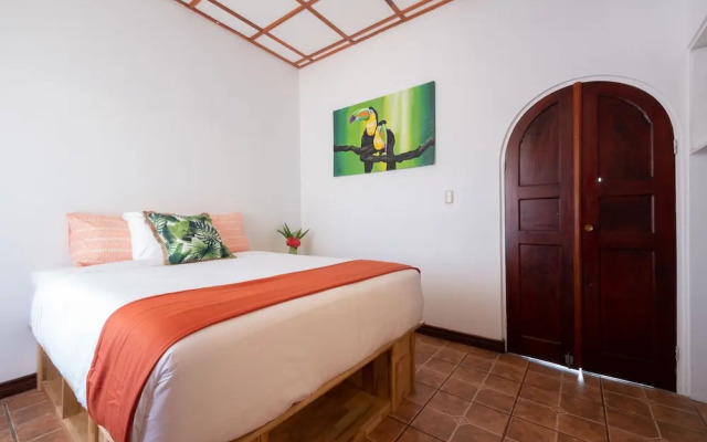 Bird of Paradise Hotel