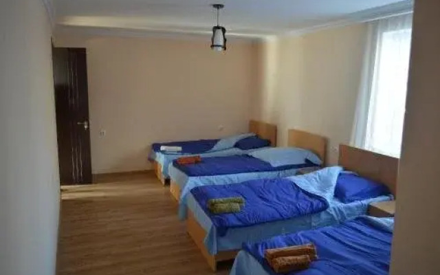 Guest House Qubi
