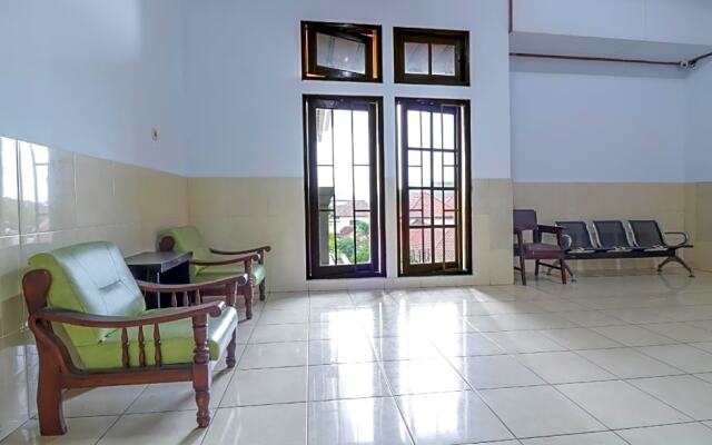 OYO 1952 Hotel Dewata IndahNearLumintang Park